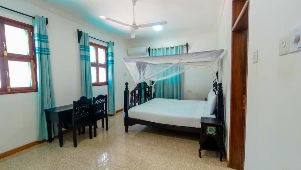 Tabasam Apatment Stone Town Bed & Breakfast *