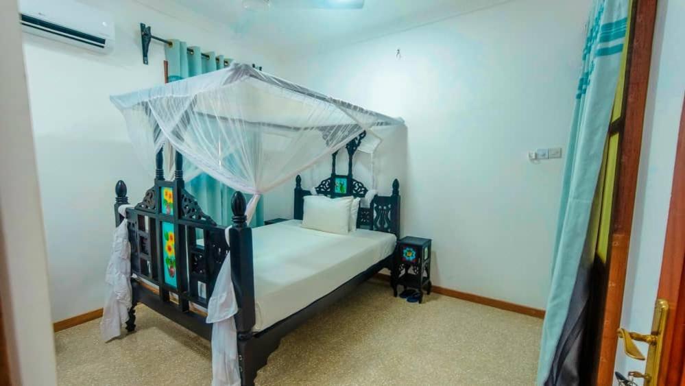 Tabasam Apatment Stone Town Bed & Breakfast *